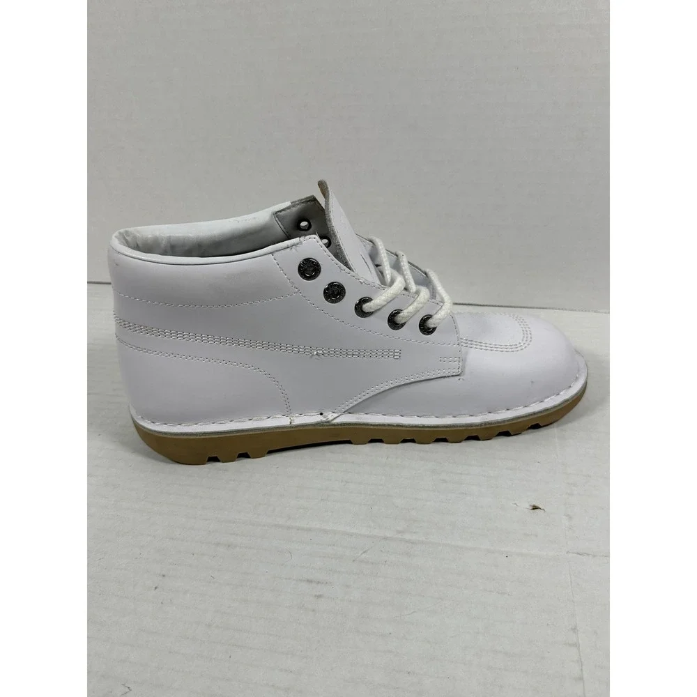 Kickers kick hi